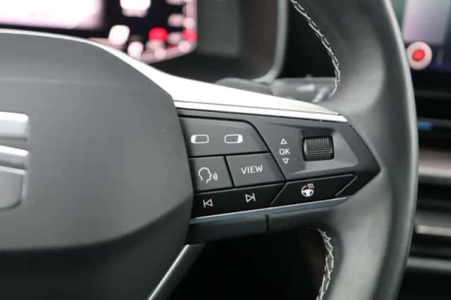 SEAT Leon (2023) thumbnail 26