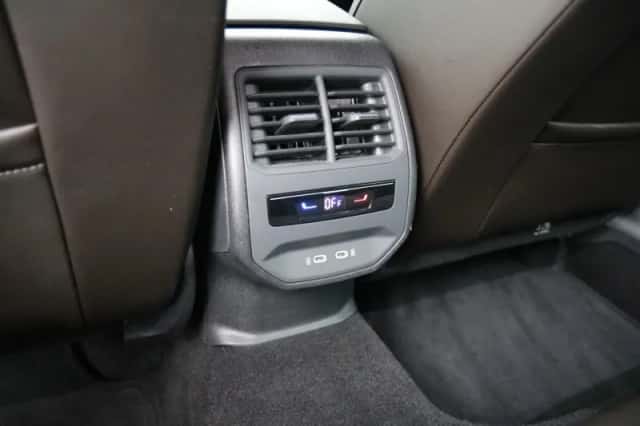 SEAT Leon (2023) thumbnail 34