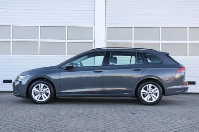 Volkswagen Golf (2022) thumbnail 12
