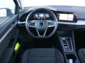 Volkswagen Golf (2022) thumbnail 18
