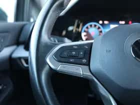 Volkswagen Golf (2022) thumbnail 20
