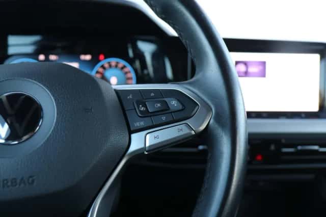 Volkswagen Golf (2022) thumbnail 21
