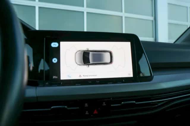 Volkswagen Golf (2022) thumbnail 24