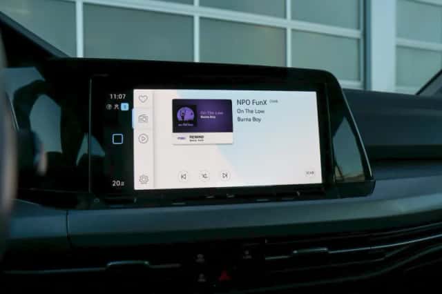 Volkswagen Golf (2022) thumbnail 33