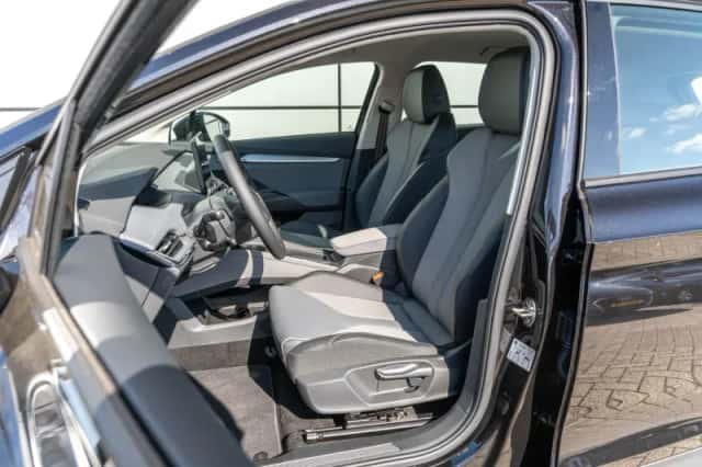 Škoda Enyaq (2025) thumbnail 4