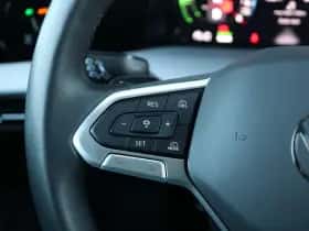 Volkswagen Golf (2025) thumbnail 26