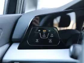 Volkswagen Golf (2025) thumbnail 35