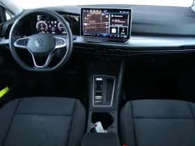 Volkswagen Golf (2025) thumbnail 6