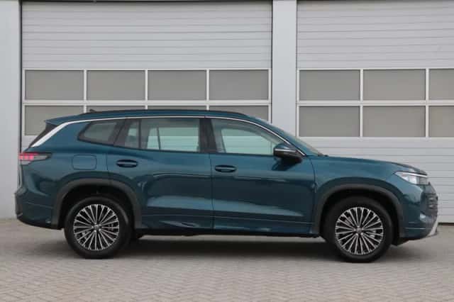 Volkswagen Tayron (2025) thumbnail 4
