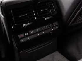 Volkswagen Touareg thumbnail 52