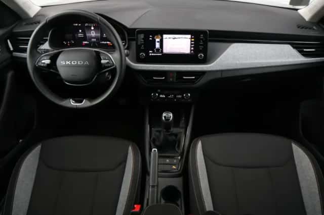 Škoda Kamiq (2025) thumbnail 5