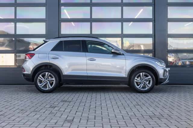 Volkswagen T-Roc (2026) thumbnail 3