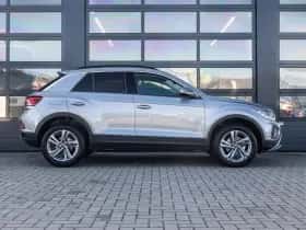 Volkswagen T-Roc (2026) thumbnail 3
