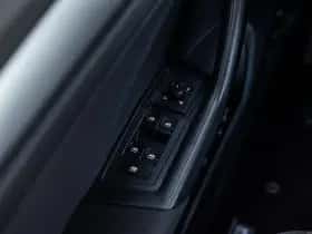 Volkswagen T-Roc (2026) thumbnail 37