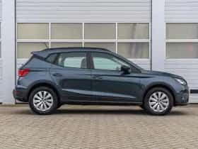 SEAT Arona (2025) thumbnail 3