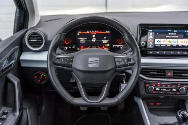SEAT Arona (2025) thumbnail 28