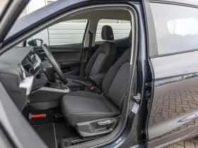 SEAT Arona (2025) thumbnail 4
