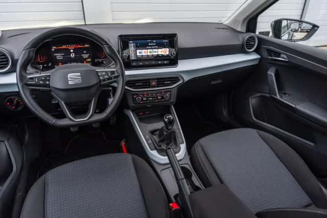 SEAT Arona (2025) thumbnail 34