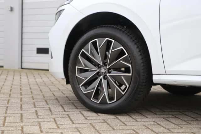 Škoda Kamiq (2025) thumbnail 14