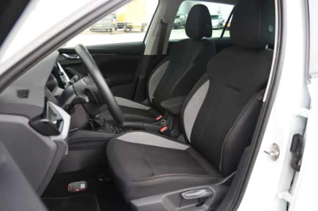 Škoda Kamiq (2025) thumbnail 5