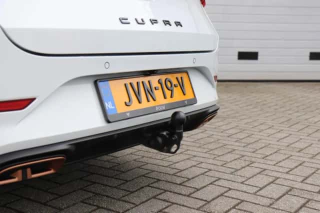 CUPRA Leon Sportstourer (2023) thumbnail 13