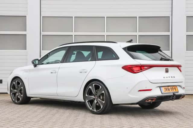 CUPRA Leon Sportstourer (2023) thumbnail 14