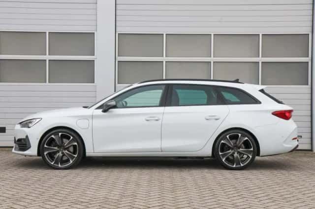 CUPRA Leon Sportstourer (2023) thumbnail 15