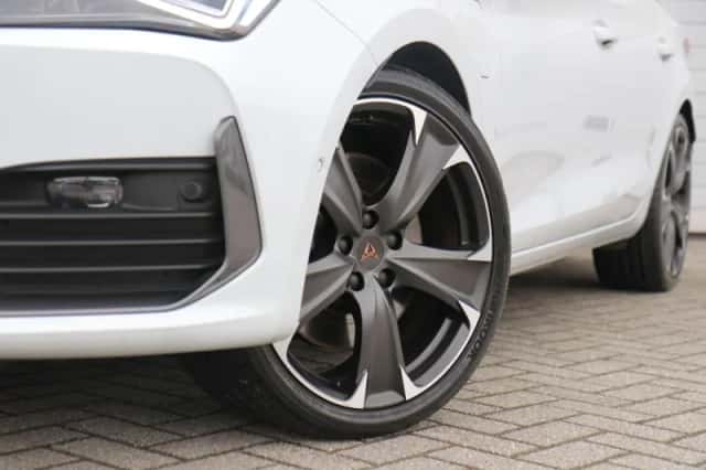 CUPRA Leon Sportstourer (2023) thumbnail 44