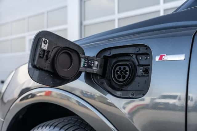 Audi Q3 (2023) thumbnail 16