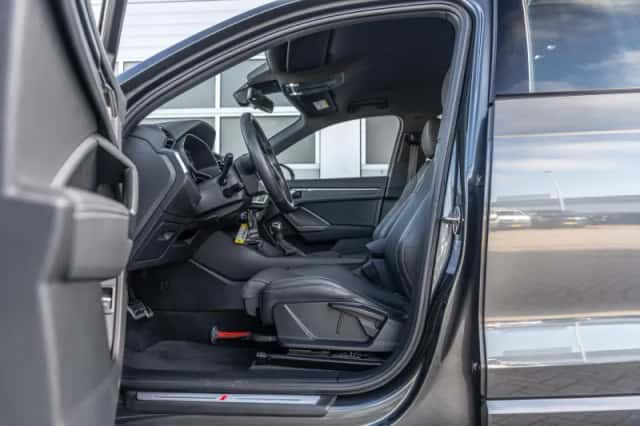 Audi Q3 (2023) thumbnail 22