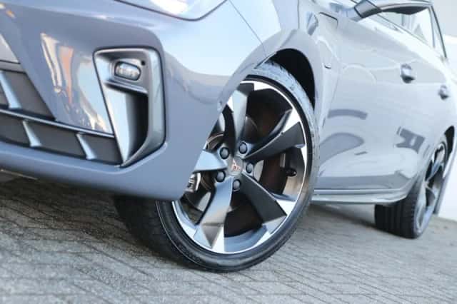 CUPRA Leon Sportstourer (2025) thumbnail 17