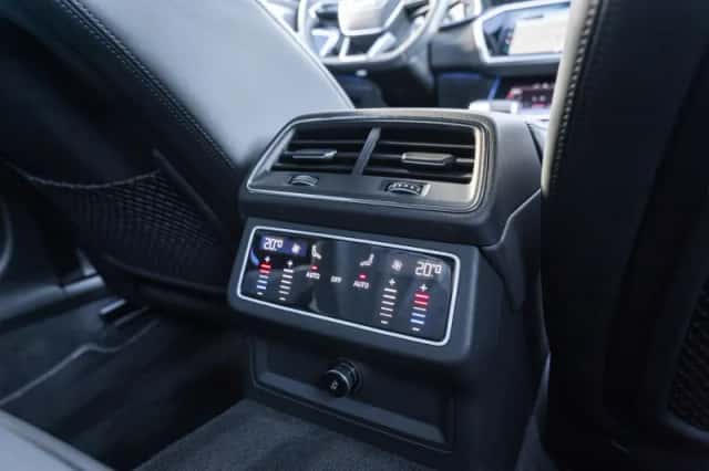 Audi A6 (2021) thumbnail 55