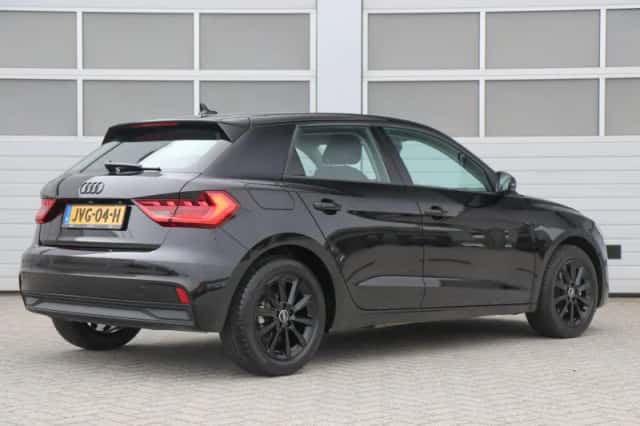 Audi A1 (2025) thumbnail 2