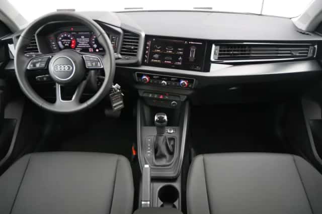 Audi A1 (2025) thumbnail 5