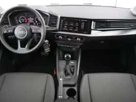 Audi A1 (2025) thumbnail 6