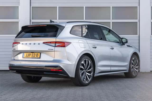 Škoda Enyaq (2025) thumbnail 2