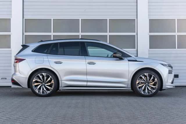 Škoda Enyaq (2025) thumbnail 3
