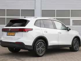 Volkswagen Tiguan (2025) thumbnail 2