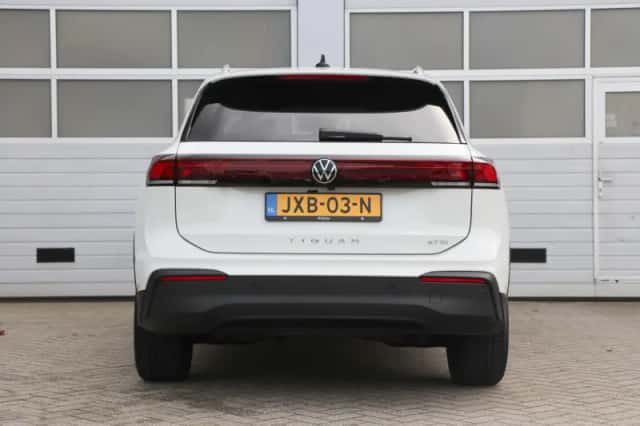 Volkswagen Tiguan (2025) thumbnail 10
