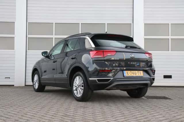 Volkswagen T-Roc (2021) thumbnail 11