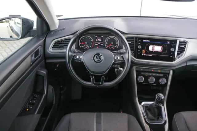 Volkswagen T-Roc (2021) thumbnail 18