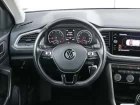 Volkswagen T-Roc (2021) thumbnail 30
