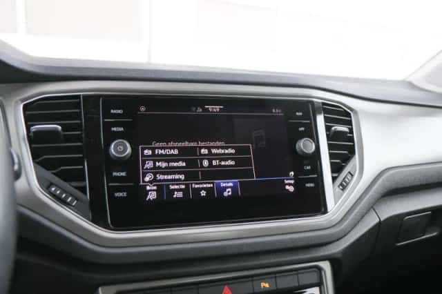 Volkswagen T-Roc (2021) thumbnail 33