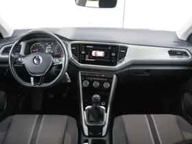 Volkswagen T-Roc (2021) thumbnail 5