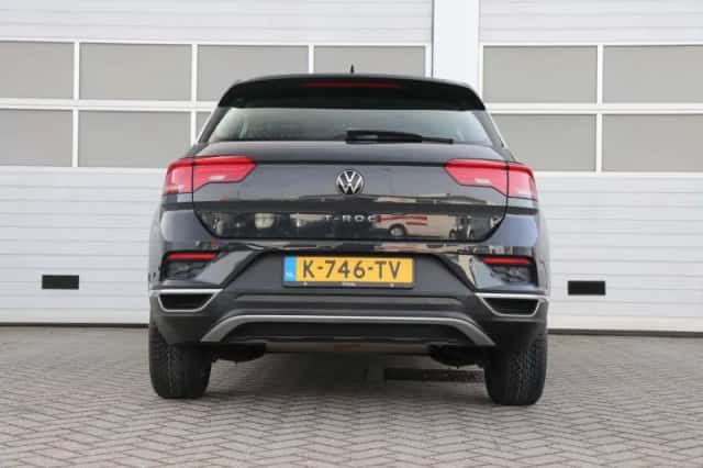 Volkswagen T-Roc (2021) thumbnail 10