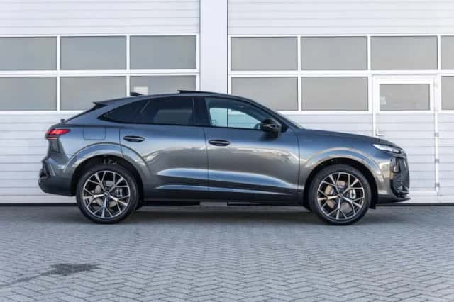 Audi Q3 (2026) thumbnail 3