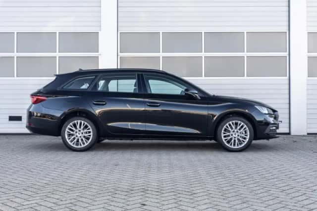 SEAT Leon Sportstourer (2026) thumbnail 3