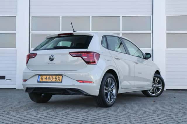 Volkswagen Polo (2022) thumbnail 3