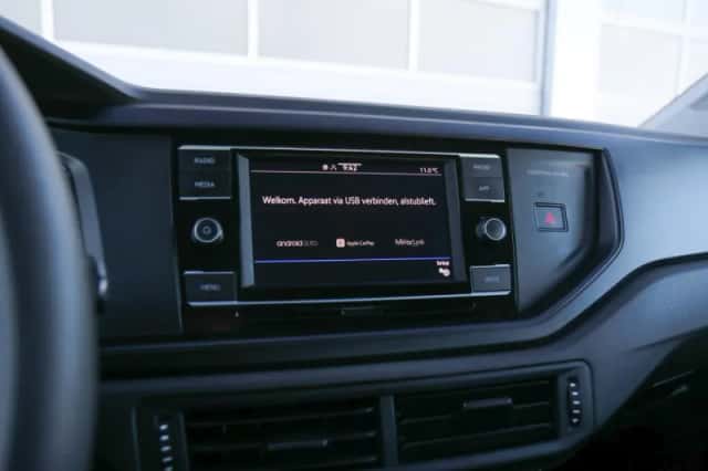 Volkswagen Polo (2022) thumbnail 24