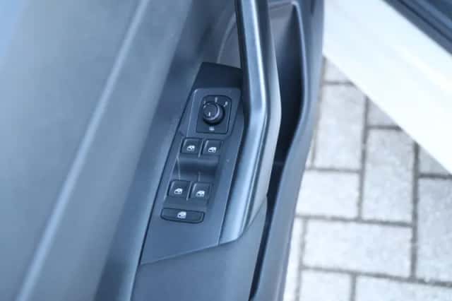 Volkswagen Polo (2022) thumbnail 28